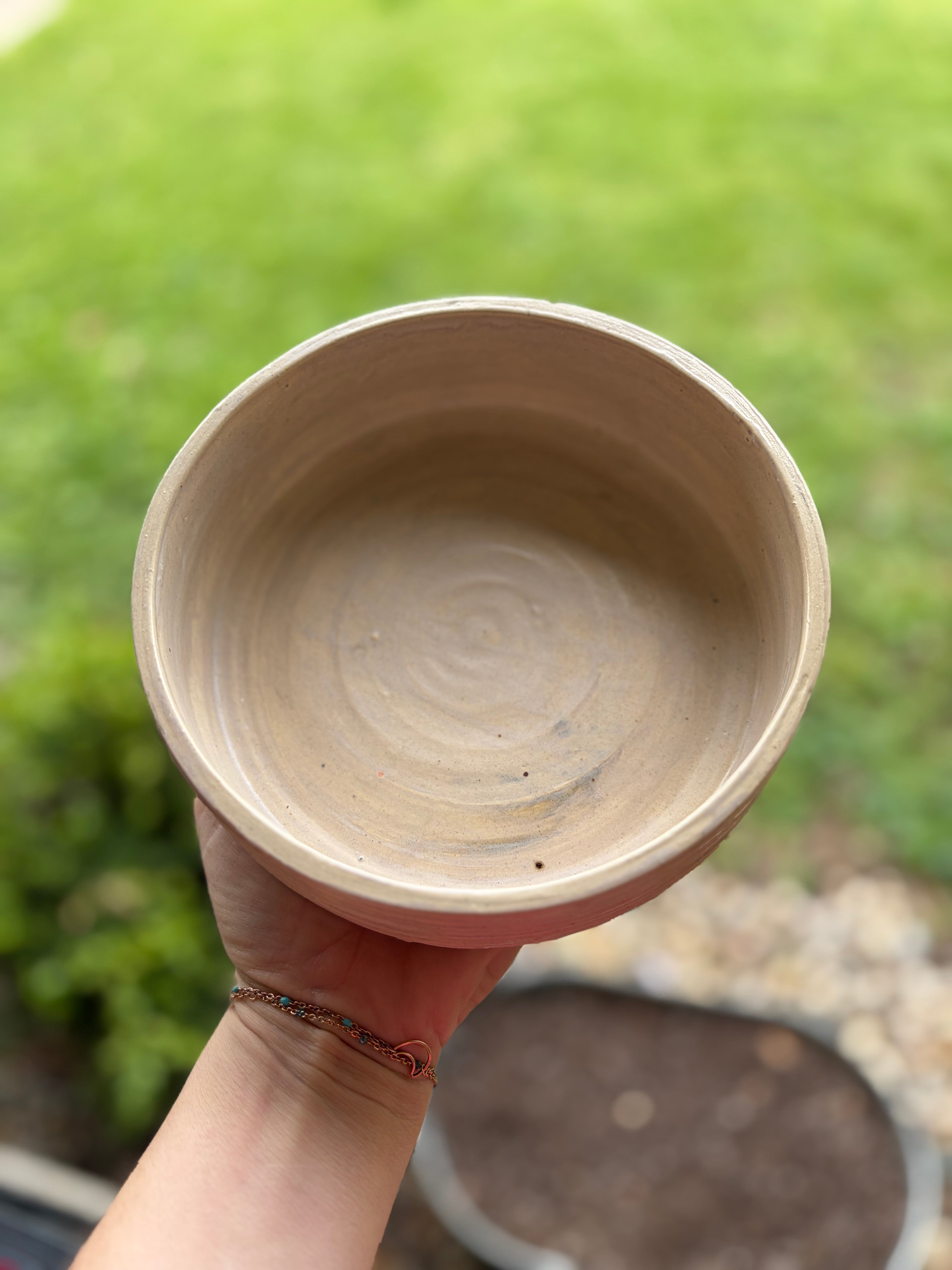 Food/water bowl