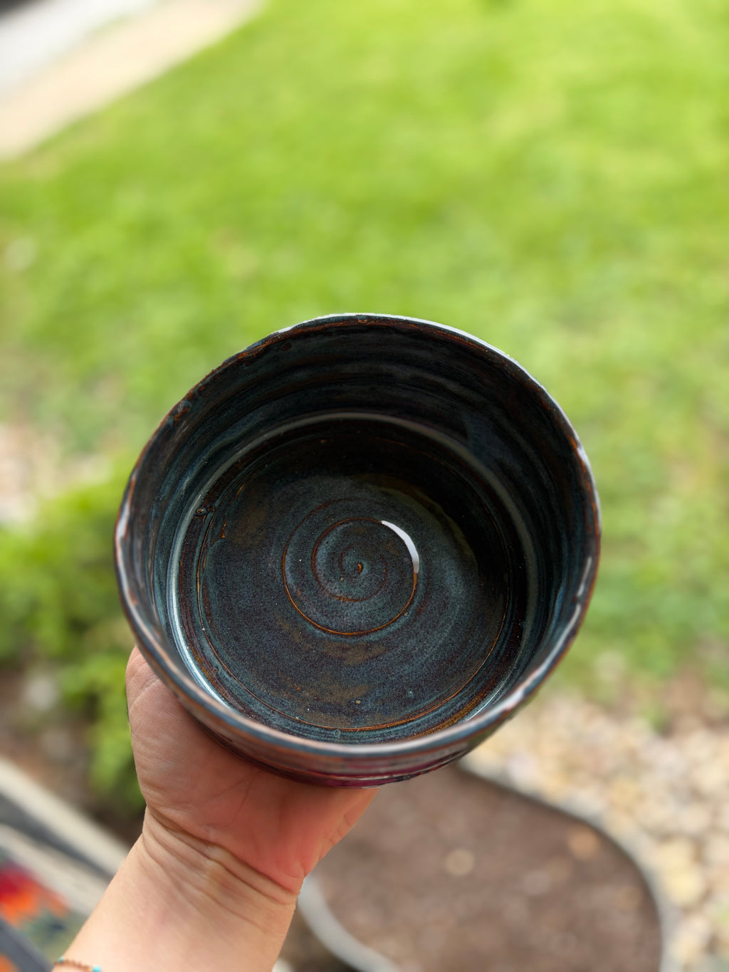 Food/water bowl